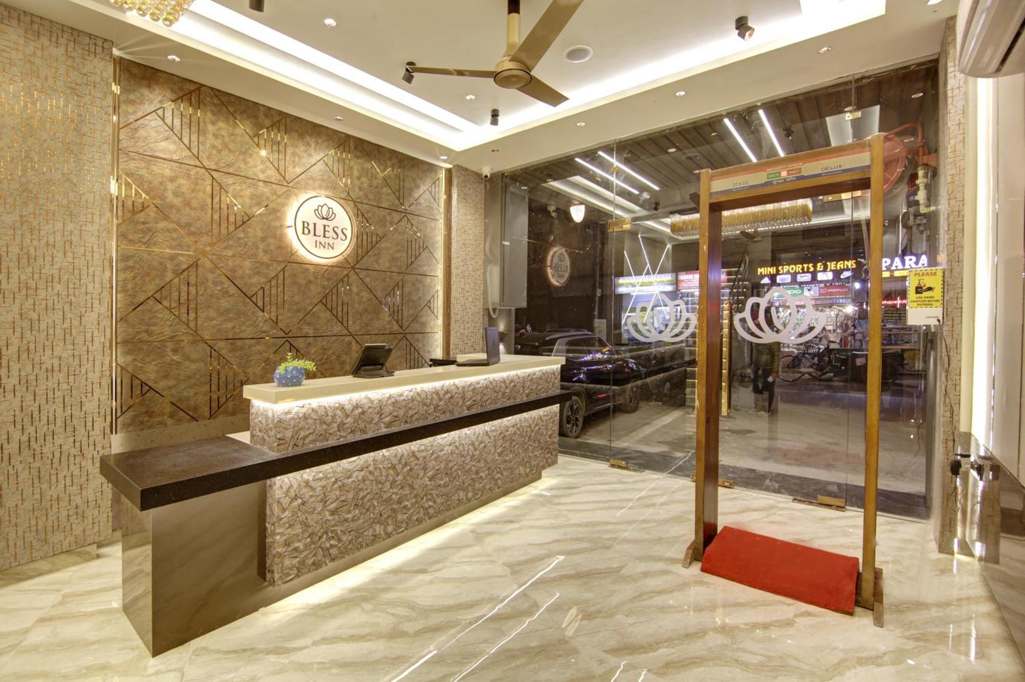 ניו דלהי Bless Inn - Near Connaught Place מראה חיצוני תמונה
