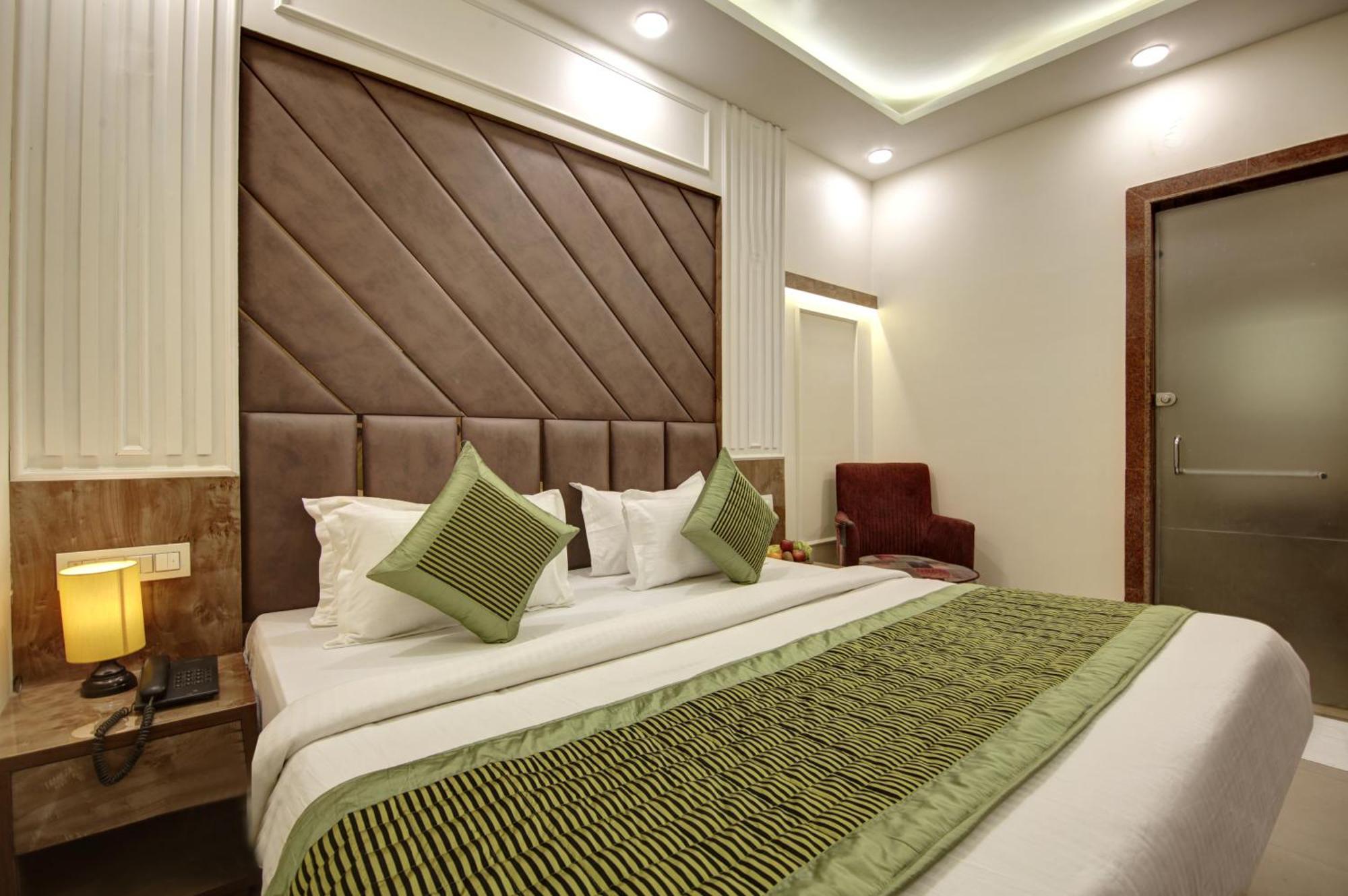 ניו דלהי Bless Inn - Near Connaught Place מראה חיצוני תמונה