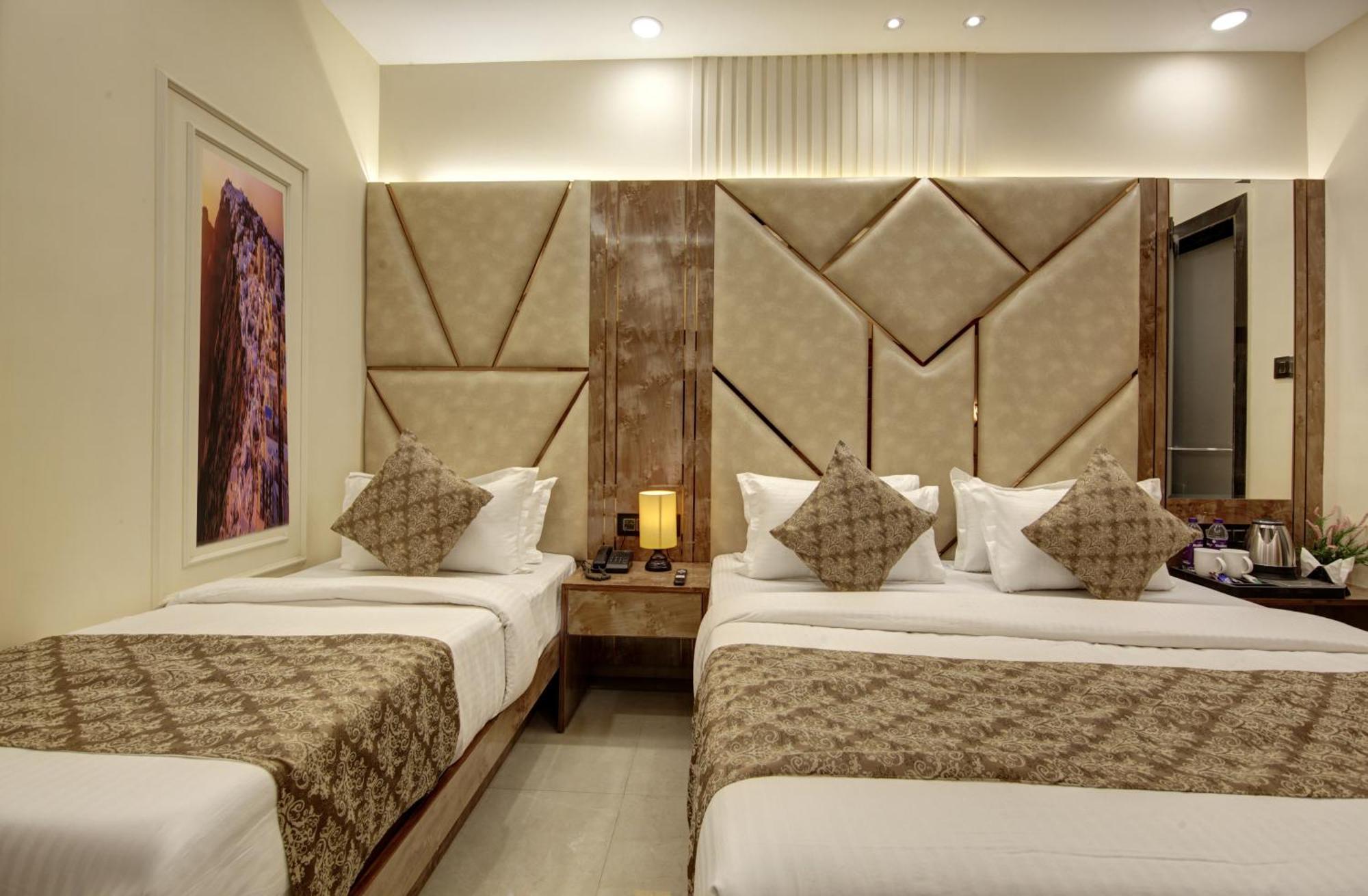 ניו דלהי Bless Inn - Near Connaught Place מראה חיצוני תמונה