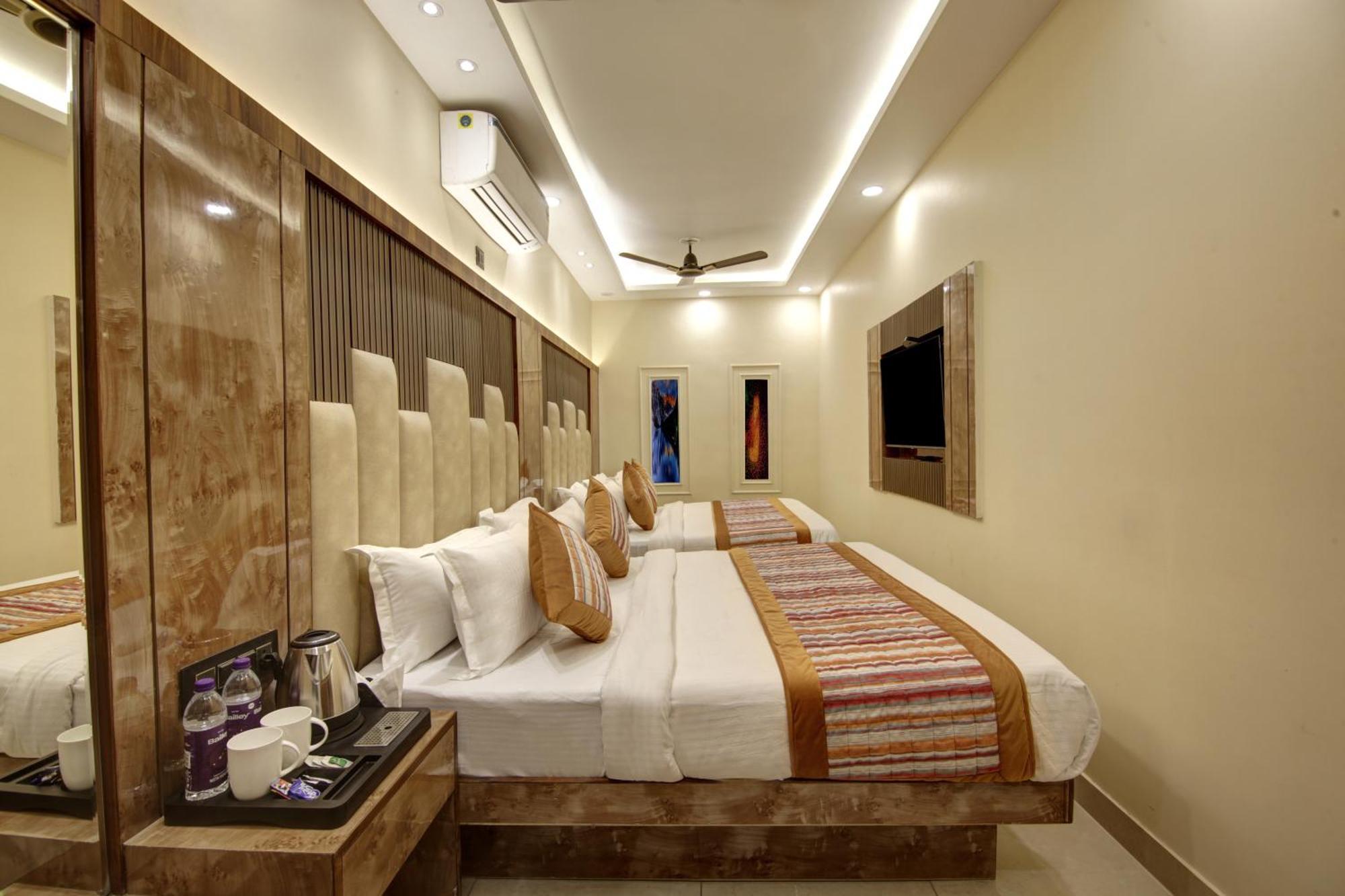 ניו דלהי Bless Inn - Near Connaught Place מראה חיצוני תמונה