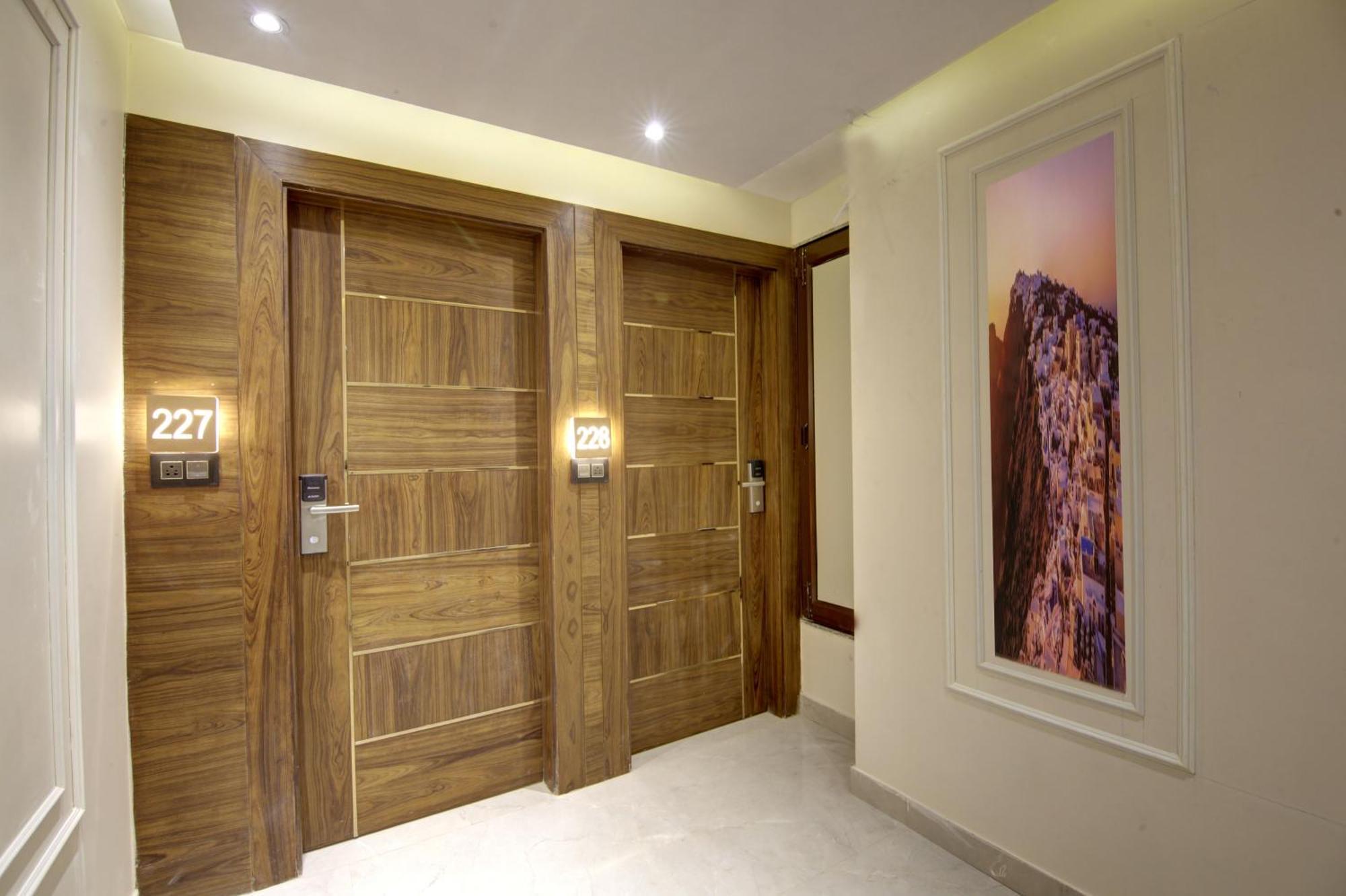 ניו דלהי Bless Inn - Near Connaught Place מראה חיצוני תמונה