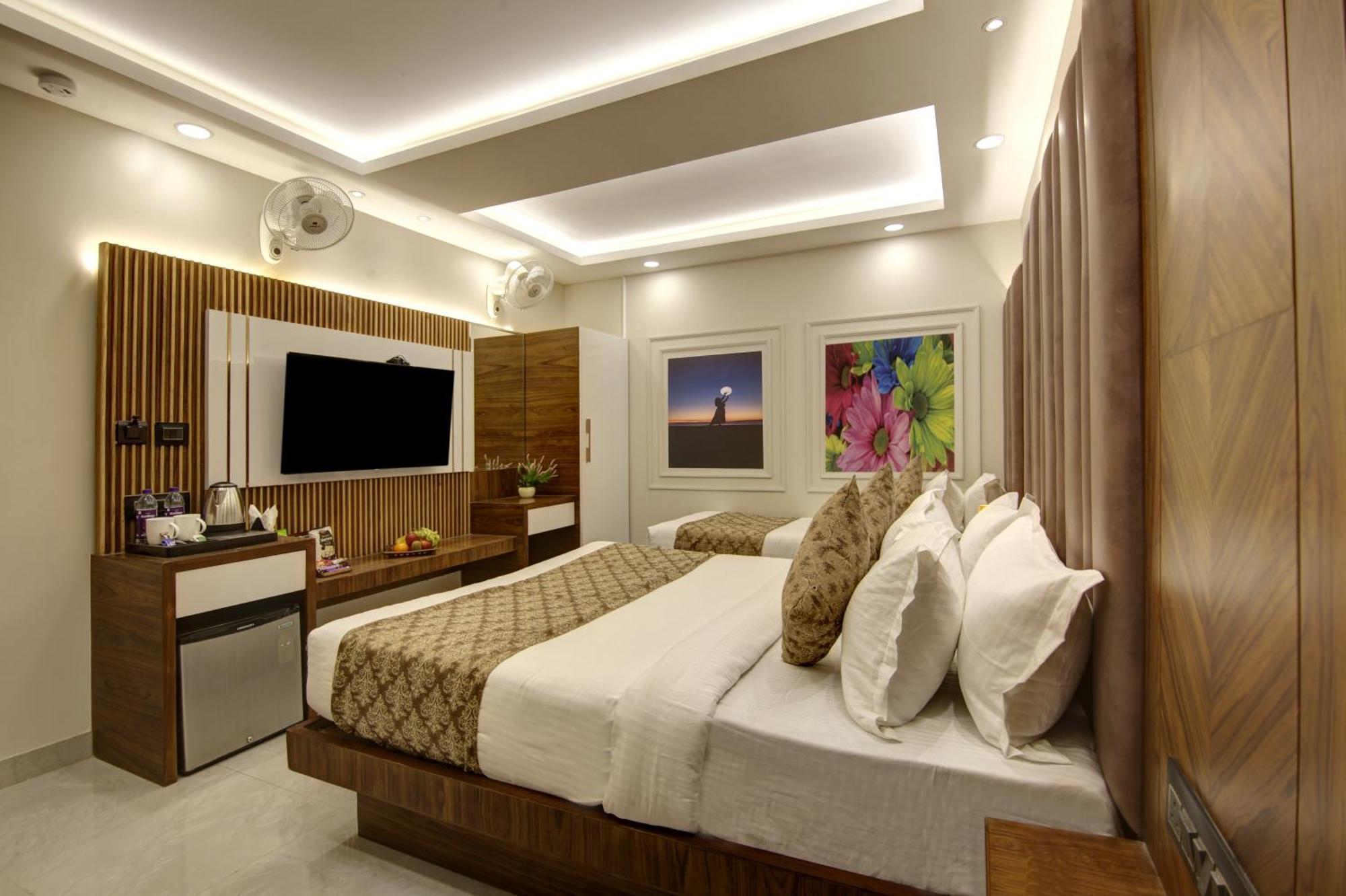 ניו דלהי Bless Inn - Near Connaught Place מראה חיצוני תמונה