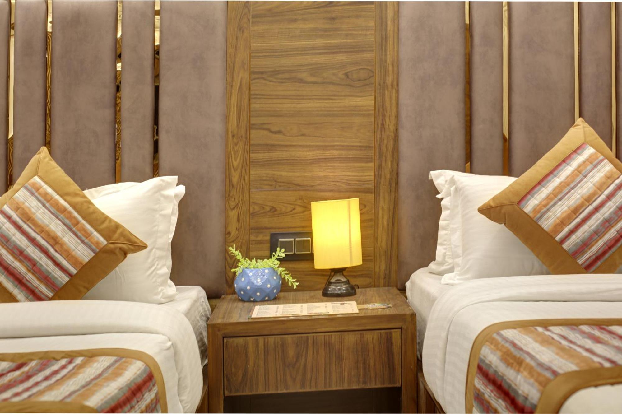 ניו דלהי Bless Inn - Near Connaught Place מראה חיצוני תמונה